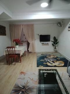 Mom's home - 3