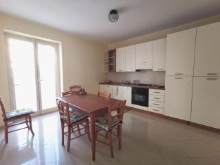 Casa elegante con terrazzino in centro paese - 3