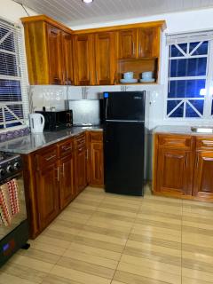 1st Floor 1-Bedroom Comfortably Sleeps 4 - 1