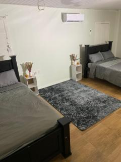 1 Bed Villa - Sleeps 4 - Pool - Parking - Wifi - 8