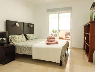 Sea Views Apartment with Terrace and Pools - 9