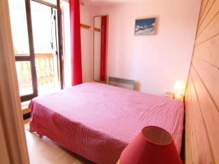 Appartement cosy 2P, 6 pers, skis aux pieds, balcon sud-ouest, cœur de station L'Alpe d'Huez - FR-1-405-27 - L'Alpe-d'Huez - 3