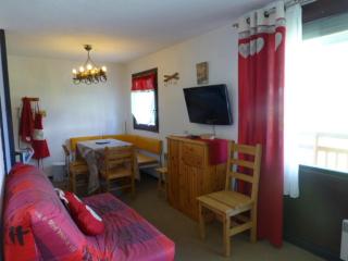 Studio 4 pers, coeur station, prox pistes, balcon, animaux OK, TV, cuisine équipée, casier à skis - FR-1-405-41 - L'Alpe-d'Huez - 0