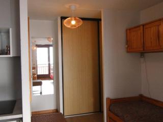Appartement cosy 2 pièces, balcon sud, proche remontées et commerces, parking, casier à skis, 5 pers - FR-1-405-107 - L'Alpe-d'Huez - 8