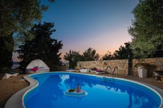 Luxury Villa Bella Vista with Swimming Pool - Betina - 8
