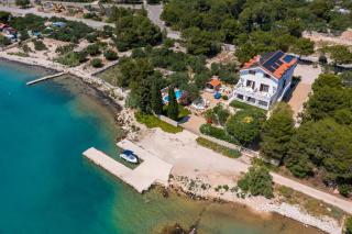 Luxury Villa Bella Vista with Swimming Pool - Betina - 9