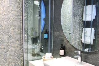 Indigo Jungle Beachfront Exotic Room in Batroun - 2