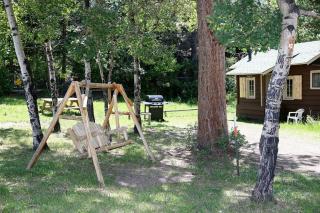 Triple R Cottages- 4 cabin - 3