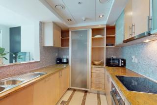 Fairfield Tower - Chic One Bed with Marina View - Dubai - 2