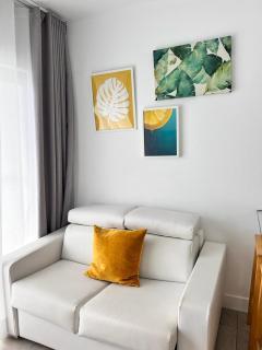 Bristol Sunset Beach PRIVATE apartment - 8