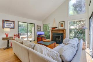2 Mi to Beach Hilton Head Home with Furnished Deck - Hilton Head Island - 8