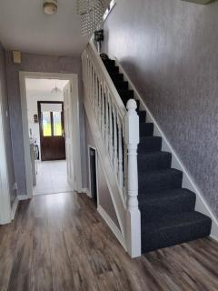 Private room City skyline and mountain views close too belfast centre and airports free parking - Belfast - 3