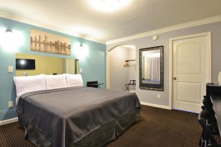 Lodge at 32nd - San Diego - 8