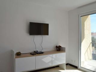 Appartement rénové, climatisé à 200m de la plage avec balcon et parking privé - FR-1-229D-12 - Fleury - 7