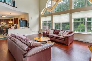 Centrally Located Family Home with Pool - Harleysville - 6
