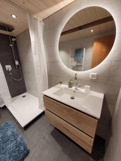 Staubbach View - Traditional Chalet Apartment - 7