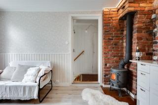 Lovely studio in wooden house, private bath&parking - Turku - 9