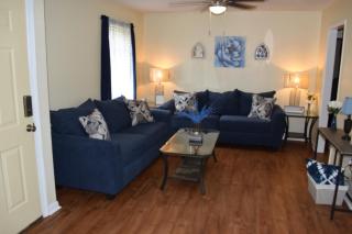 Comforts of Home - Gautier - 3