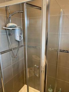 Garland way 2 bed house Sheffield free parking 5 min from m1 - Mosborough - 1