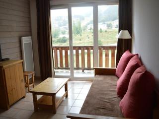 Appartement T3 au pied des pistes avec balcon et parking couvert - 2 chambres, 6 couchages - FR-1-593-56 - Les Angles - 0