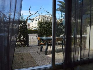 Appartement cosy 2 pièces avec terrasse fermée, proche plage et commerces, parking privé inclus - FR-1-250-156 - Le Grau-du-Roi - 5