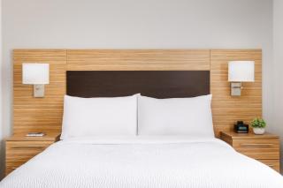 TownePlace Suites Manchester-Boston Regional Airport - Manchester - 5