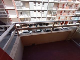 EfDepartamentos Plaza Colon con balcón a la calle - 1