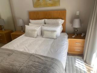 Sandton Accomodation Hydro Park - 7