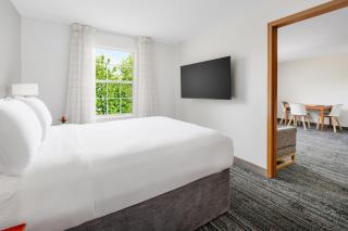 TownePlace Suites Philadelphia Horsham - 1