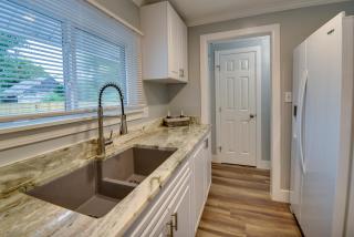 Walk to Beach Hampton Home with Grill! - 1