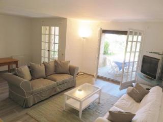 Mas rénové 2 chambres avec piscine à 1km de la plage de Gigaro - FR-1-726-13 - 6