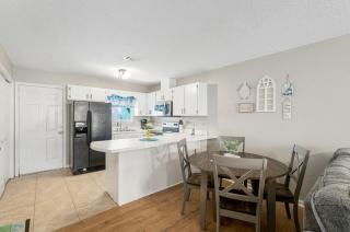 Barefoot Bungalow - Panama City Beach - 5