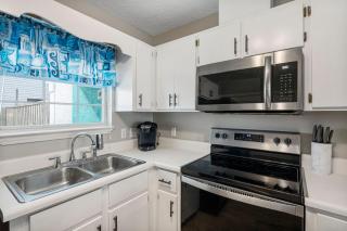 Barefoot Bungalow - Panama City Beach - 1