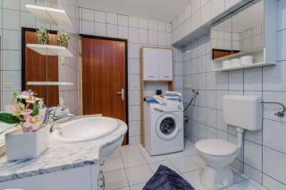 Apartments in Selce 41668 - Selce - 0