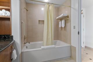 Boardwalk CozySuites Condo with kitchen 36 - Atlantic City - 1