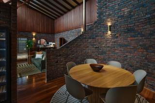 Summer of 81 I Private Properties - Vasse - 2