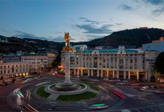 Courtyard by Marriott Tbilisi - Tbilisi - 9