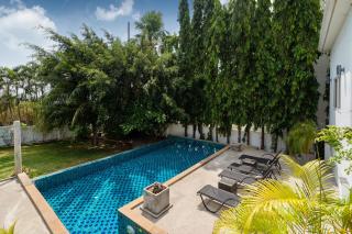 Grand 5BR Pool Villa Sea la Vie - Rawai Beach - 4