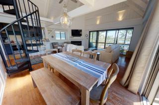 A Golden Retreat - Southport - 1