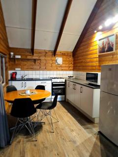 Sunnyhurst Chalets - 2 Bedroom Chalet - Bridgetown - 2