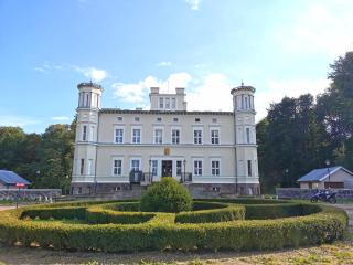Pałac Lubiechowo - - 2