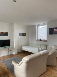 Gold Star Apartment Nr.2 - Sarstedt - 3