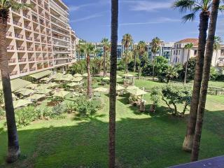 2 bedroom Grand Hotel with sea view 306 - Cannes - 9
