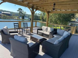 Eagle's Nest on Lake Martin - 2