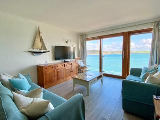 14 The Old Boatyard - 1