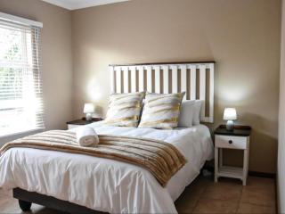 River Olive Estate Accommodation - Beaufort West - 8