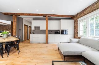 Newly Refurbished Warehouse Cnv 2BR Apt Bermondsey - 4