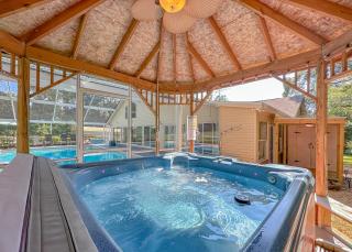 Poolhot Tub Sleeps 16 Game-filled - 9