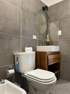 MODERNO DEPARTAMENTO PARA 3-4 PERSONAS, MUY BIEN UBICADO - Santiago del Estero - 2