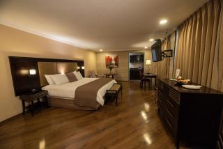 Quindeloma Art Hotel & Gallery - Riobamba - 9